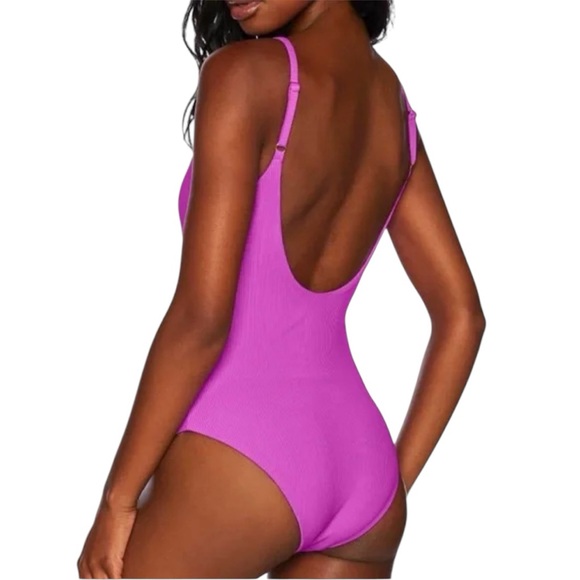 Beach Riot Reese Scoopback One-Piece Swimsuit - Picture 3 of 15